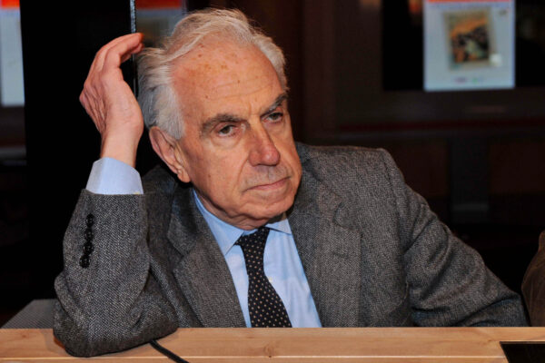 Mario Tronti compie 90 anni, quanto è attuale l’inattualità del fondatore dell’operaismo