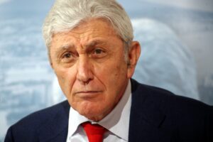 “Combatto per vincere ma se non sarò sindaco resterò all’opposizione”, intervista ad Antonio Bassolino