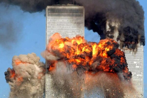 11 settembre, l’orrore e gli errori americani dopo gli attentati: dalla guerra in Iraq al disimpegno afghano