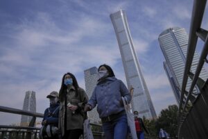 Allarme Covid in Cina, torna il lockdown in diverse città: al via vaccini per i bambini dai tre anni