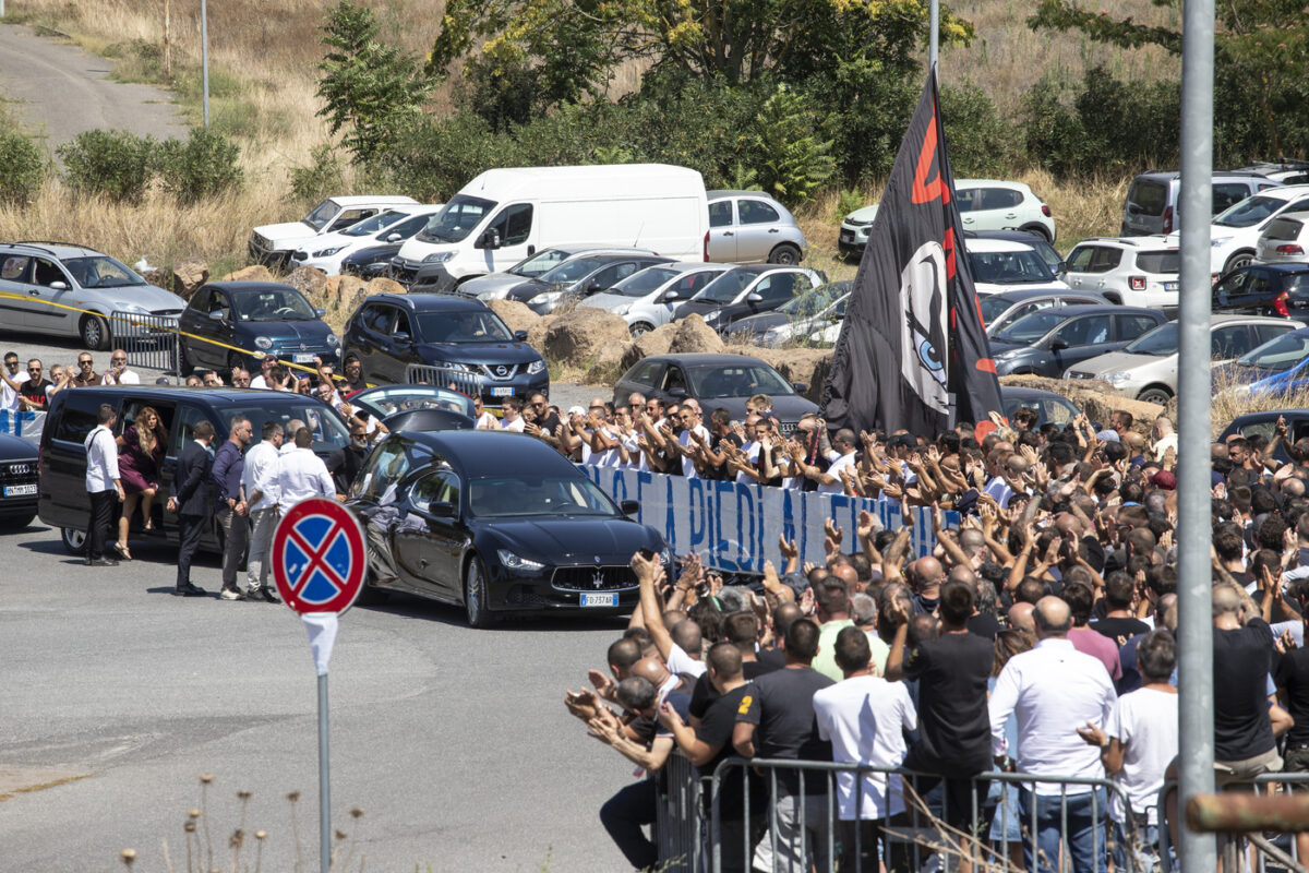 Omicidio Diabolik, Preso Presunto Killer Del Capo Ultrà Della Lazio ...