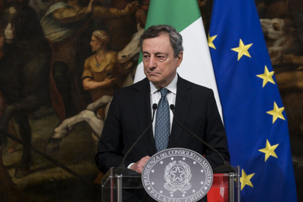 Draghi è stufo dei partiti, si apre scenario shock: dimissioni ma non per andare al Quirinale