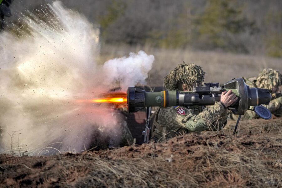 Alta tensione in Ucraina, il Donbass si infiamma e Putin avverte: “La situazione peggiora”