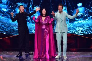 Eurovision 2022, la classifica dopo la prima semifinale: i finalisti e la standing ovation per l’Ucraina