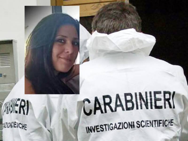 Trovata morta in casa, fermato il marito di Debora Pagano: “Ha avvertito il 118 due giorni dopo, era sotto shock”