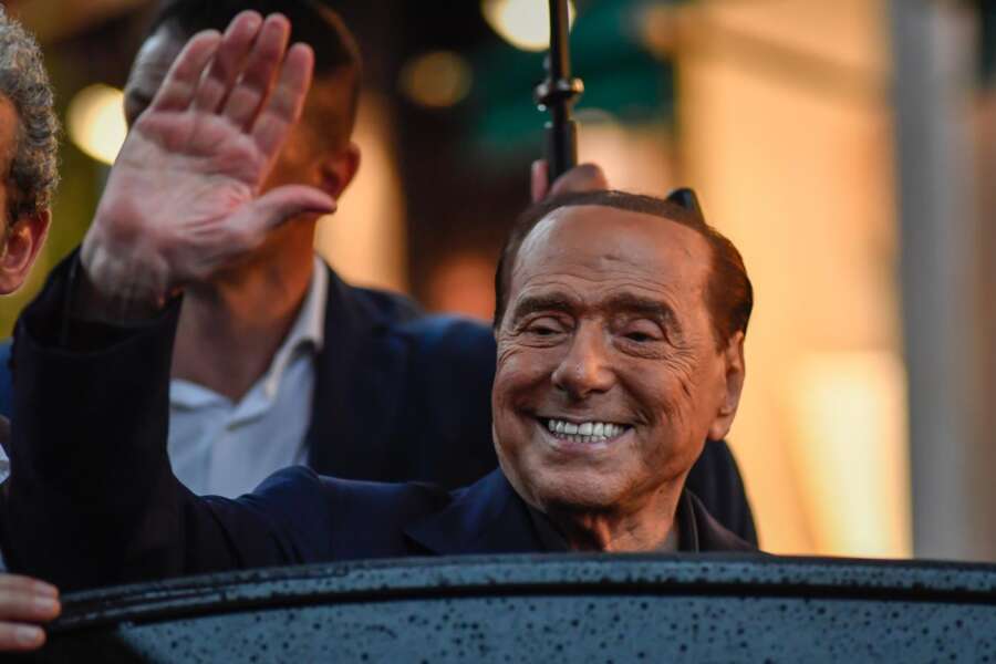 Berlusconi si candida al Senato: “Così faccio contenti tutti, Meloni premier adeguata”
