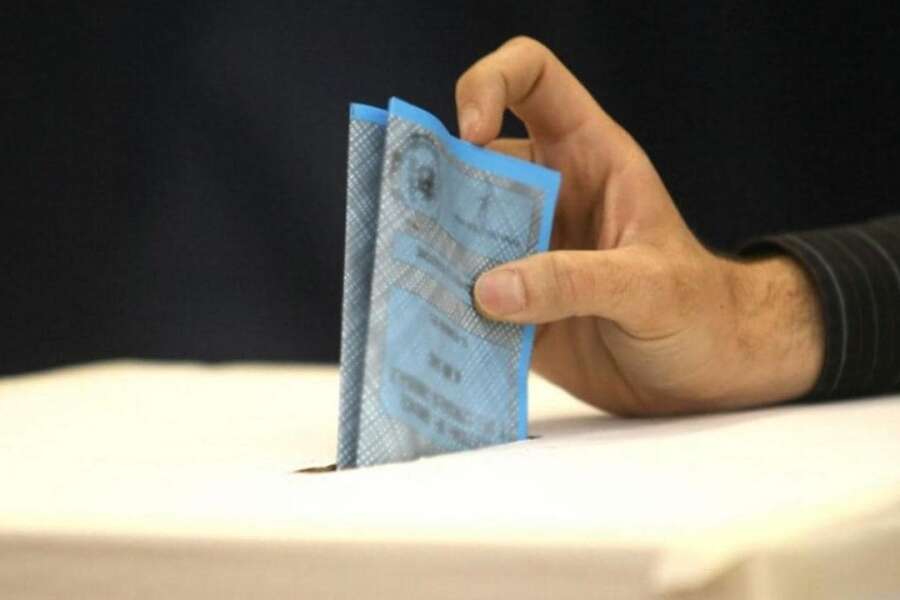 Elezioni comunali, la diretta del voto: centrodestra avanti quasi ovunque, Brescia al centrosinistra