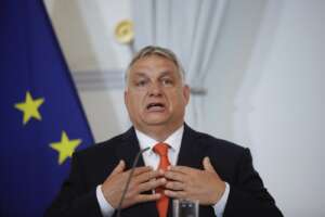 Aiuti all’Ucraina, allargamento e migranti: l’incognita di Orbán sull’Unione Europea