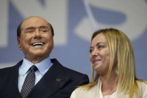 Verso il governo Meloni: dagli screzi con Berlusconi al buco nero del Tesoro, tutti i nodi da sciogliere