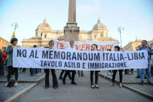 Ong in piazza contro gli accordi tra Italia e Libia: “Cancellate il memorandum della vergogna”