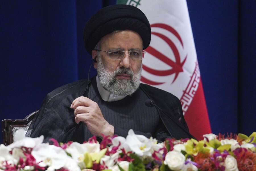 Iran, il presidente Raisi è morto. Aereo ritrovato carbonizzato, con lui il ministro degli Esteri. Mokhber presidente ad interim