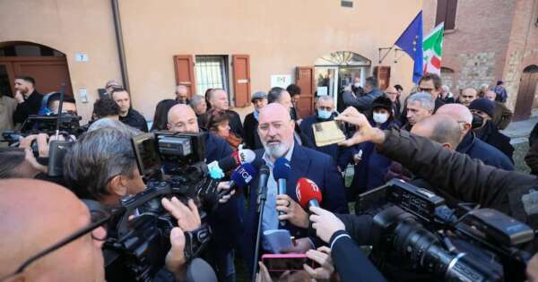 Chi è Stefano Bonaccini, Il Favorito Per La Guida Del Pd: Il ...