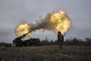 Pioggia di missili sull’Ucraina, Lavrov replica a Zelensky: “Nessun dialogo di pace alle tue condizioni”