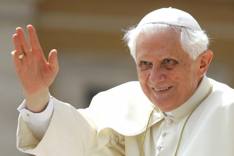 Ratzinger, gli anni del Papa nella Gioventù di Hitler: “Benedetto non fu mai nazista”