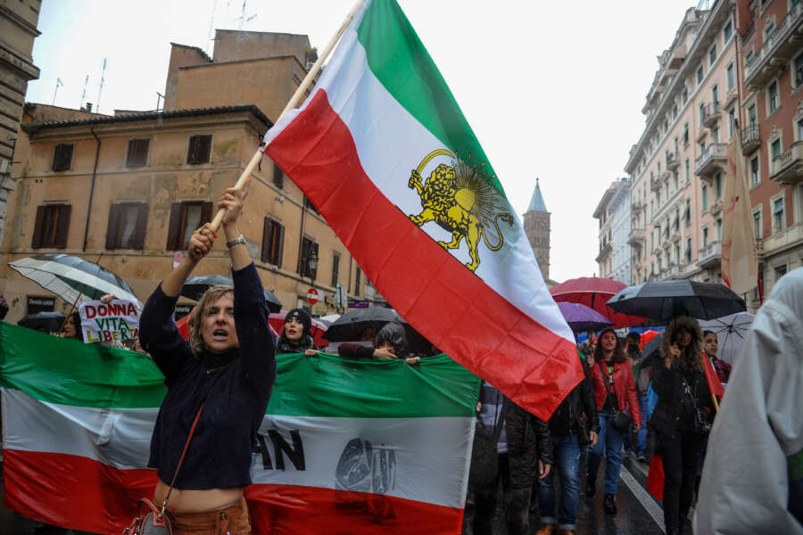 MANIFESTAZIONE A SOSTEGNO DELL’IRAN
PROTESTA CONTRO LA DITTATURA