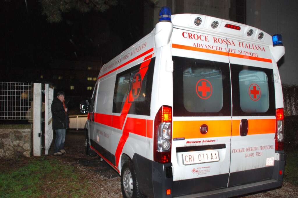 Strage A Nuoro: Uccide Moglie E Figlia, Spara Ad Altri Familiari E ...