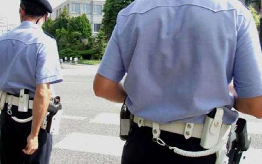 Milano, false multe sulle auto: polizia locale “è truffa”