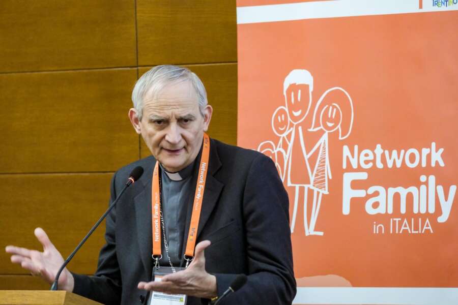 L’appello del cardinale Zuppi: “Aprite le porte ai migranti”