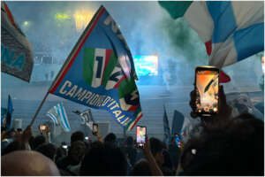 Scudetto fu, tutta n’ata storia: Napoli torna campione