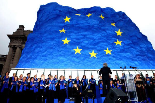 Gli Stati Miti d’Europa: dai populismi alla generatività perché l’Unione Europea non è indorare la pillola