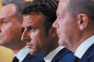 Vertice a Parigi fra Macron, Scholz e Duda. Sul tavolo, il futuro dell’Ucraina