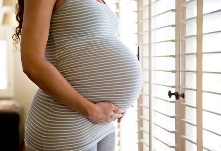 GPA altruistica: cosa è la maternità surrogata, dove è consentita, come funziona