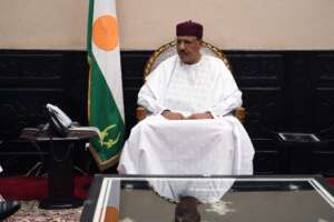 Rivolta in Niger, presidente Bazoum in ostaggio dei militari: nel Paese c’è la missione italiana