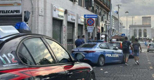 Naples, in Piazza Municipio, the body of a young musician of the Young Orchestra of the Scarlatti Chamber is found: a suspect in the police station