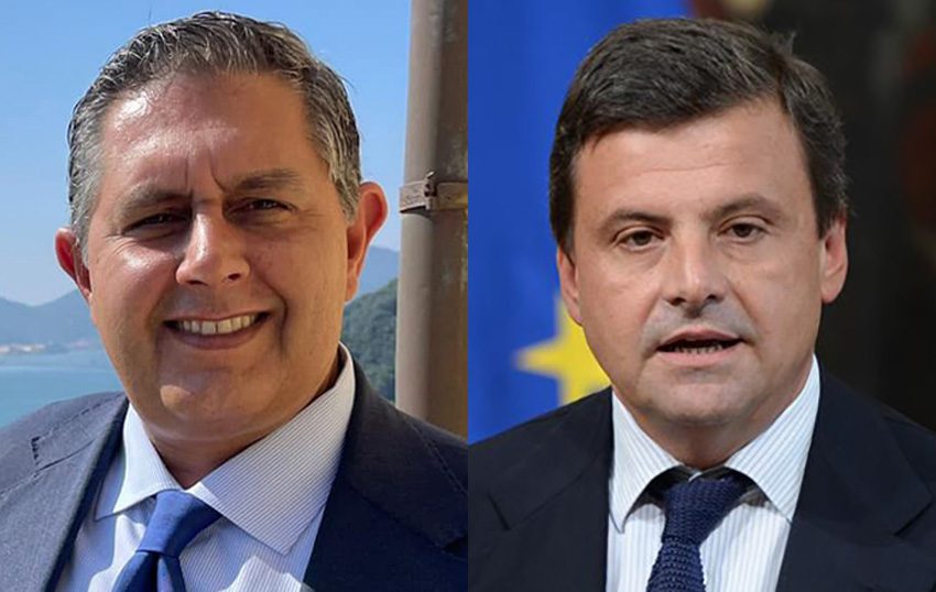 La giravolta di Calenda sul rigassificatore a Vado “per due consiglieri”, lite con Toti: “Bambacione”, “Ti manca solo armocromista”