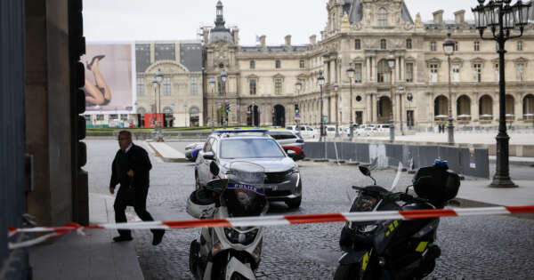 France, false bomb alerts across the country: 18 people arrested, almost all minors.  The MTV EMAs in Paris have also been cancelled.