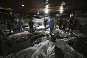 Gaza, ospedale Al-Ahli colpito: bombardato da Israele o missile di Hamas? Cosa sappiamo, gli audio e i video