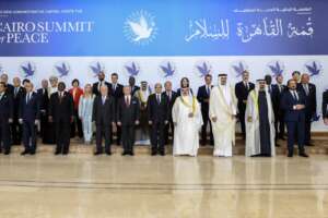 Medio Oriente, la Conferenza di pace al Cairo riesce a metà: nessuna dichiarazione finale dal vertice in Egitto