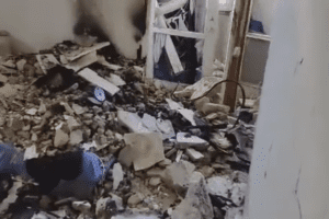 Israele, i razzi di Hamas colpiscono a Tel Aviv la casa della famiglia dell’ambasciatore in Italia Alon Bar