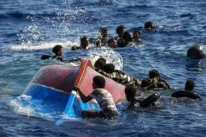 Lampedusa 2013, Mediterraneo tomba di migranti senza nome e sepoltura