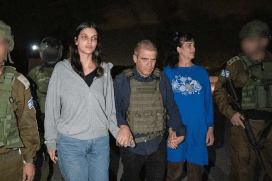Israele, chi sono i due ostaggi americani liberati da Hamas: madre e figlia salvate grazie anche al Qatar