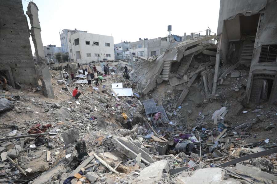 Raid Su Gaza: "26 Morti A Khan Younis". Israele: "Evacuare Subito L ...