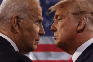 Biden vede solo Trump: “Mi ricandido perché si ricandida lui”. Il tycoon: “Non alza una sedia…”