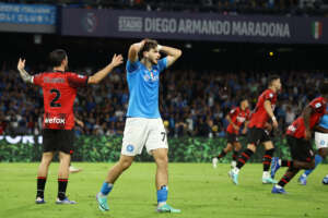 Foto Alessandro Garofalo/LaPresse 29 ottobre 2023 Napoli, Italia sport calcio Napoli vs Milan  – Campionato di calcio Serie A TIM 2023/2024 – stadio Diego Armando Maradona Nella foto: Khvicha Kvaratskhelia (SSC Napoli);

October 29 , 2023 Naples, Italy sport soccer 
Napoli vs Milan – Italian Football Championship League A TIM 2023/2024 – Diego Armando Maradona stadium. In the pic: Khvicha Kvaratskhelia (SSC Napoli);