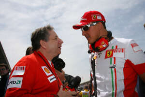 Jean Todt dieci anni dopo l’incidente di Schumacher: “Non mi manca perché lui c’è”