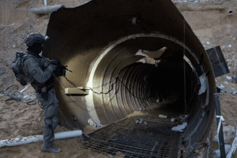 Il super tunnel scoperto a Gaza dall’esercito israeliano: lungo 4 km e profondo 50 metri