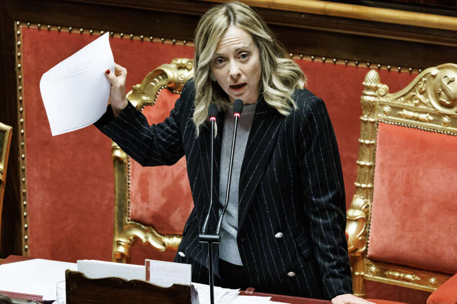 Foto Roberto Monaldo / LaPresse
13-12-2023 Roma 
Politica
Senato – Comunicazioni del Presidente del Consiglio Giorgia Meloni  in vista del Consiglio europeo del 14 e 15 dicembre
Nella foto Giorgia Meloni mostra l’accordo recante la modifica del del trattato che istituisce il MES firmato da Luigi Di Maio

13-12-2023 Rome (Italy)
Politics
Senate – Communications from the Prime Minister Giorgia Meloni on the next European Council 
In the pic Giorgia Meloni shows the agreement containing the modification of the treaty establishing the ESM signed by Luigi Di Maio