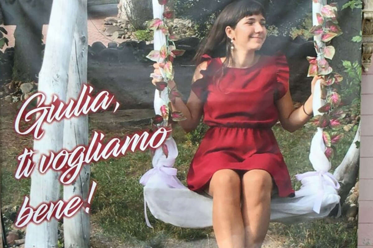 Giulia Cecchettin, La Lettera Sulla Tomba: "Sono Filippo, Ho Letto Di ...