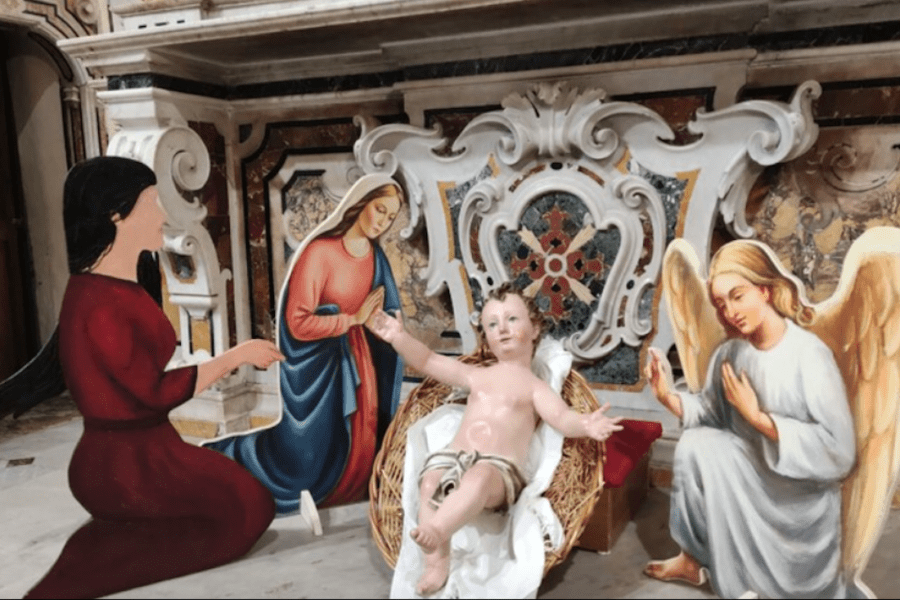 Presepe con due madonne e Gesù che diventa Cucù, lo scontro tra don Patriciello e don Vitaliano: “Rimetti san Giuseppe”