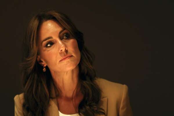 “Kate Middleton operata da medici italiani”, le cure per il cancro e l’appuntamento rimandato con la scena pubblica