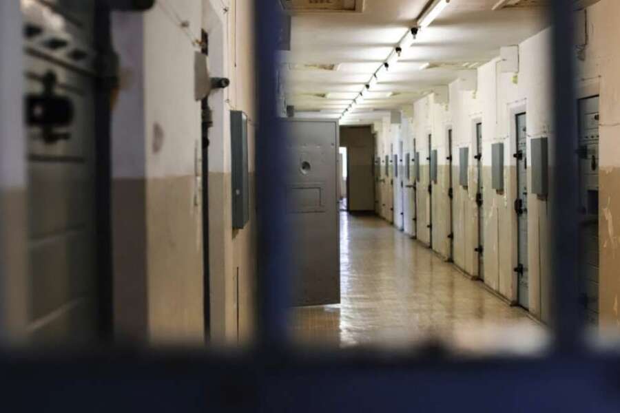 Il carcere, quella struttura antiumana che dimentica rieducazione e reinserimento sociale