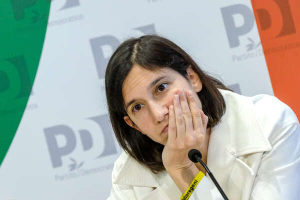 Foto Mauro Scrobogna/LaPresse 
28-11-2023 Roma (Italia) – PD, mancata proroga del mercato tutelato dell’energia – Nella foto: la segretaria PD Elly Schlein durante la  conferenza stampa convocata d’urgenza per fare il punto sulla mancata proroga del mercato tutelato dell’energia nel decreto appena varato dal governo

November 28, 2023 Rome (Italy)- Politics –  PD, failure to extend the protected energy market – In the photo: PD secretary Elly Schlein during the press conference urgently called to take stock of the failure to extend the protected energy market in the decree just passed by the government