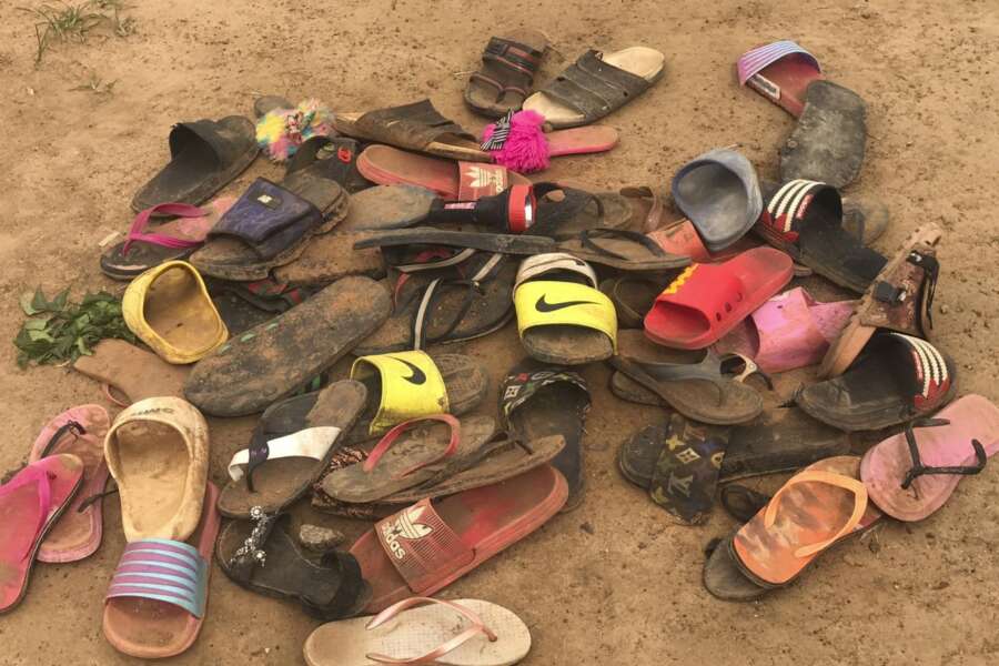 Assalto al villaggio cristiano, corpi bruciati e decine di persone rapite: lo scontro economico strumentalizzato da Nigeria e Stato Islamico