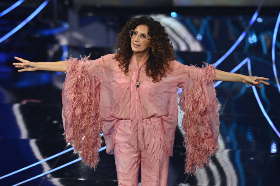 Teresa Mannino performs during the 74th edition of the SANREMO Italian Song Festival at the Ariston Theatre in Sanremo, northern Italy – Thursday, FEBRUARY 8, 2024. Entertainment. (Photo by Marco Alpozzi/LaPresse)