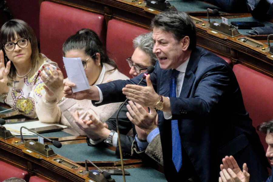 Foto Mauro Scrobogna /LaPresse 
21-12-2023 Roma – Politica – Camera dei Deputati, ratifica accordo MES – Nella foto: Giuseppe Conte M5S dopo il voto dell’art 1 durante i lavori sulla ratifica ed esecuzione dell’Accordo recante modifica del Trattato che istituisce il Meccanismo europeo di stabilità

December 21, 2023 Roma – Politics –  Chamber of Deputies, ratification of the ESM agreement – In the photo: Giuseppe Conte M5S after the vote on article 1 during the work on the ratification and execution of the Agreement amending the Treaty establishing the European Stability Mechanism