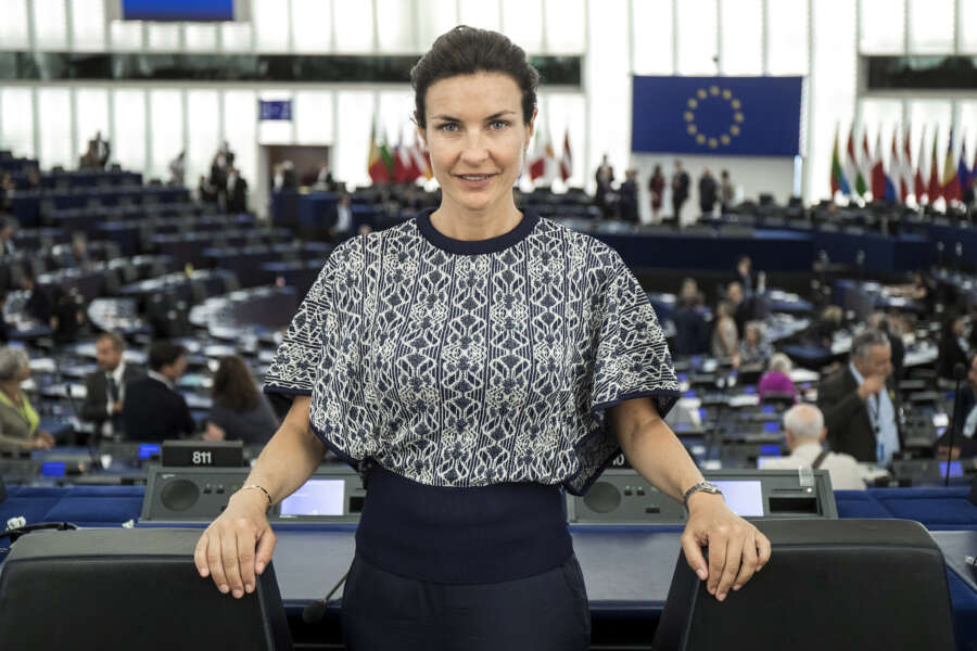 Foto Roberto Monaldo / LaPresse
03-07-2019 Strasburgo 
Politica
Sessione plenaria del Parlamento Europeo
Nella foto Alessandra Moretti (pd)

Photo Roberto Monaldo / LaPresse
03-07-2019 Strasbourg (France)
Plenary session of the European Parliament 
In the pic Alessandra Moretti